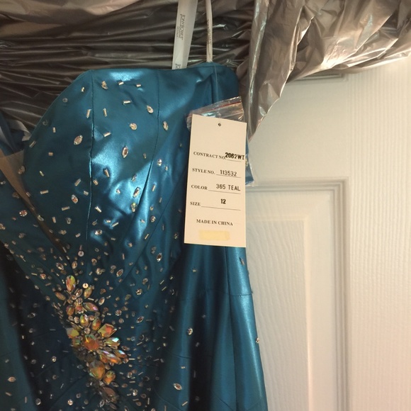 Teal Mermaid Tony Bowls Ballgown Size 10 - 12 NWT - Picture 3 of 7